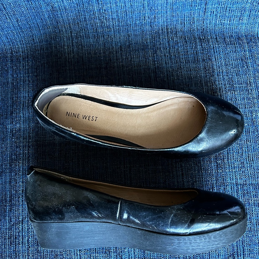 Platform patent leather Nine West ballet flat